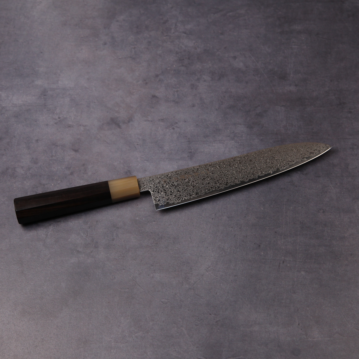 関の牛刀包丁 粉末ハイスSG2 黒檀八角白水牛口輪 210mm
