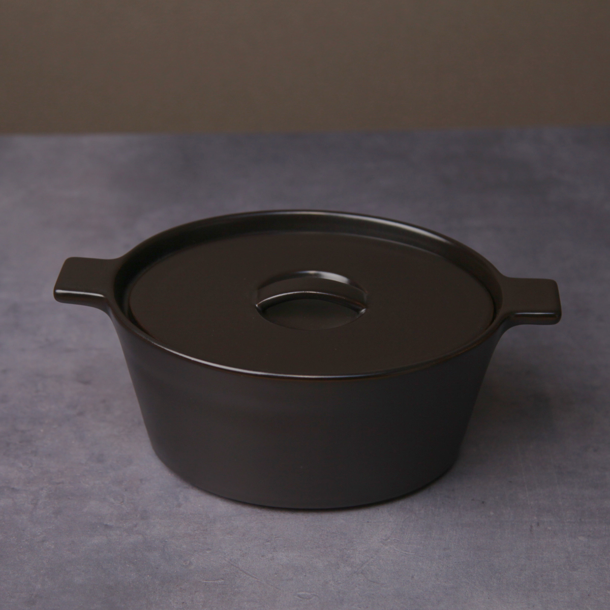 萬古焼のオーバルキャセロール 黒