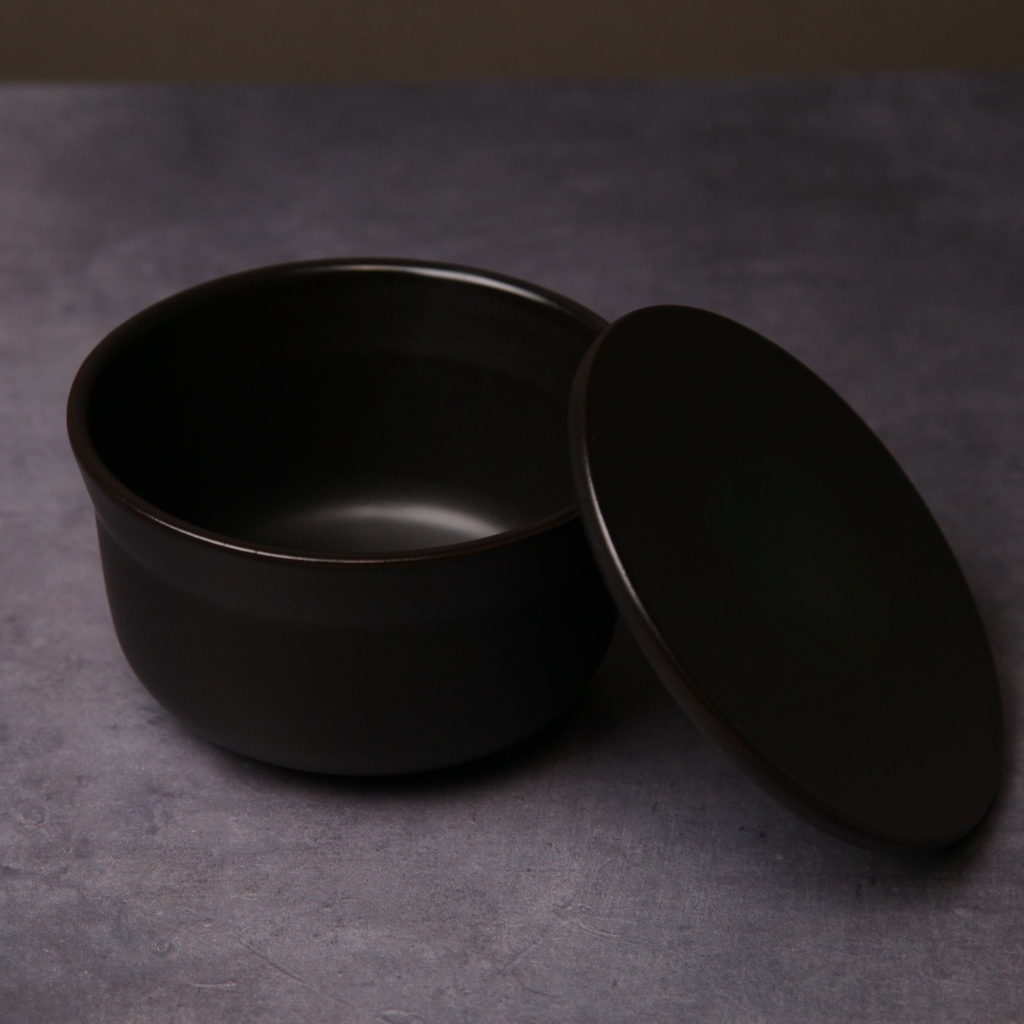 Banko ware rice container, 1.5-cup capacity, black