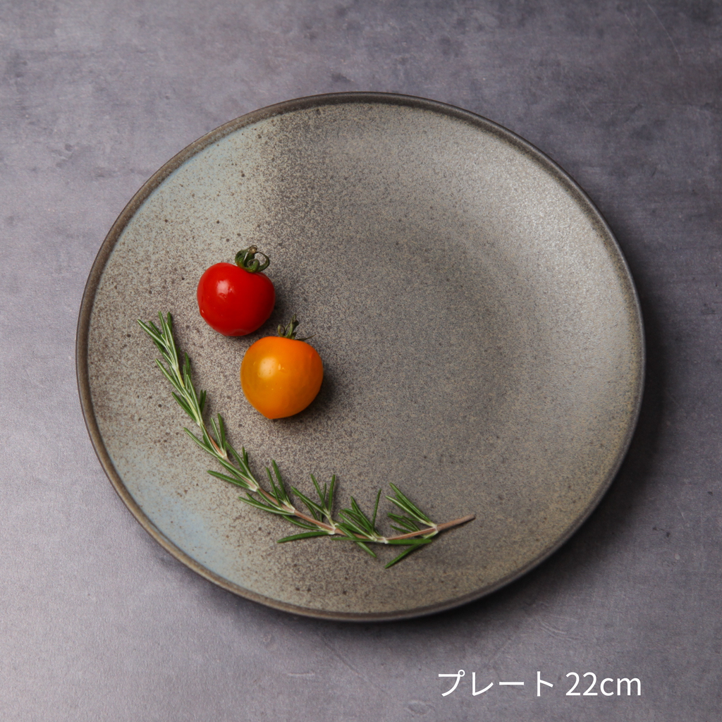 Mino ware plate, gray