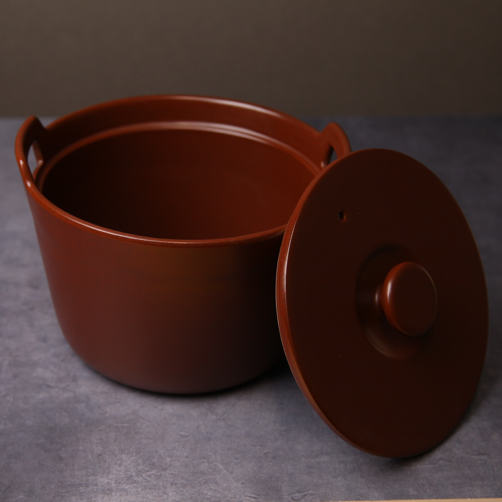 Banko Ware Stew Casserole, Red