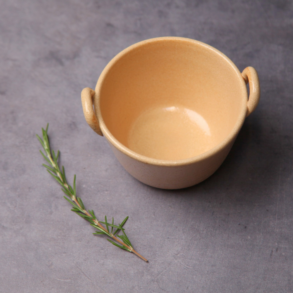 Banko Ware Handled Bowl - Beige